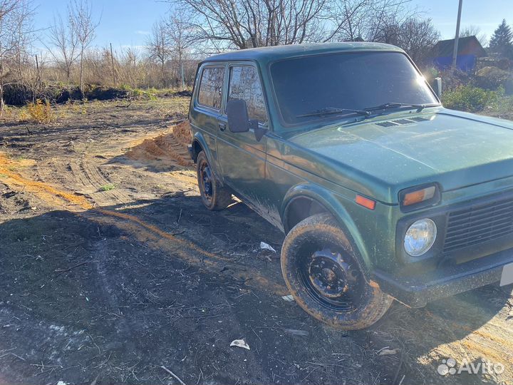 LADA 4x4 (Нива) 1.7 МТ, 1999, 90 000 км