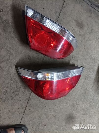 Задний правый фонарь lancer 9