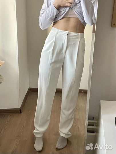 Брюки белые
