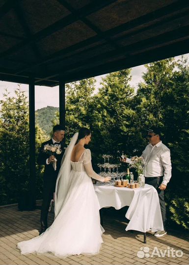 Пирамида из шампанского