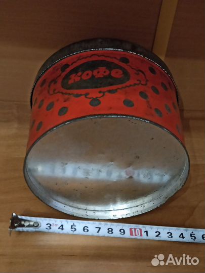 Банка из жести для хранения кофе