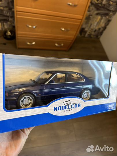 Модель E34 alpina B10 4.6 MCG 1:18