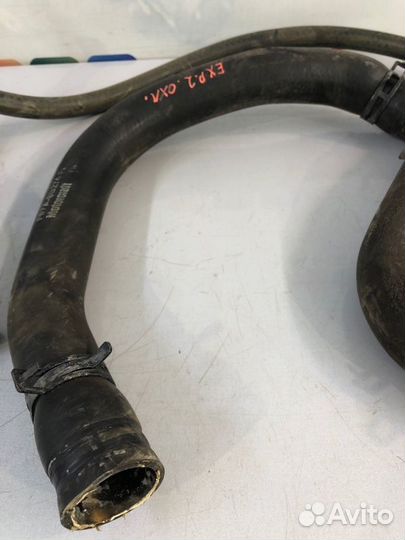 Патрубок системы охлаждения Ford Explorer UN150