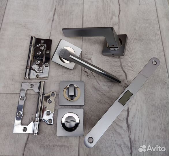 Дверные ручки белые комплект