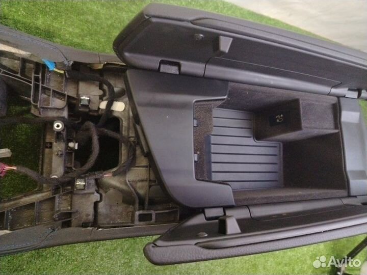 Центpaльнaя консoль Bmw 5 G31