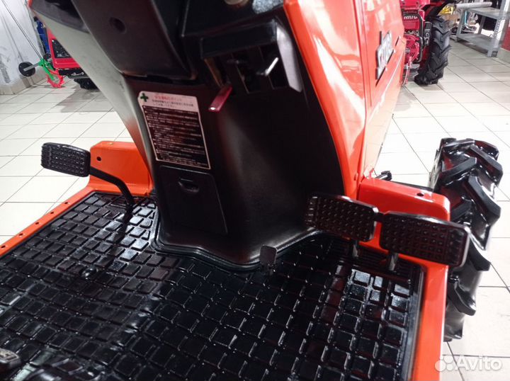 Мини-трактор Kubota Saturn X-20, 2005