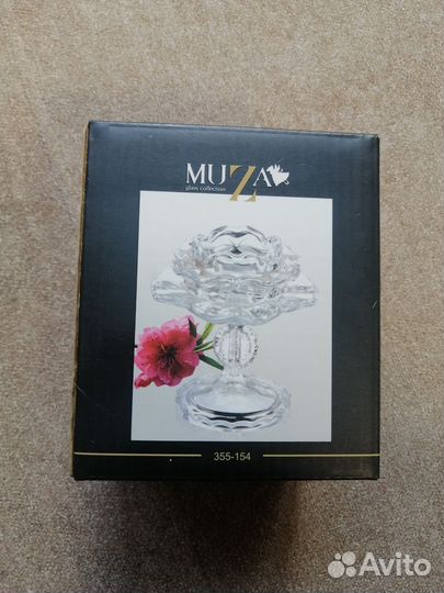 Подсвечник в виде цветка