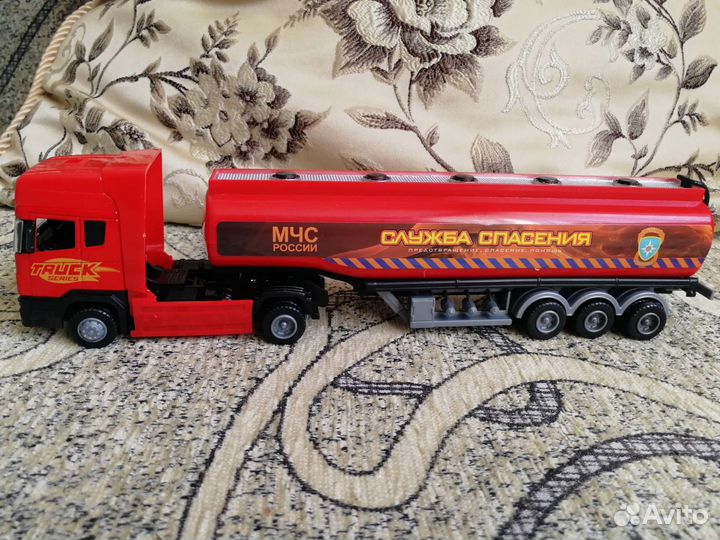 Грузовик с прицепом