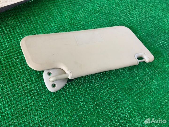 Козырек солнцезащитный лев. Dodge RAM, RAM1500, RA