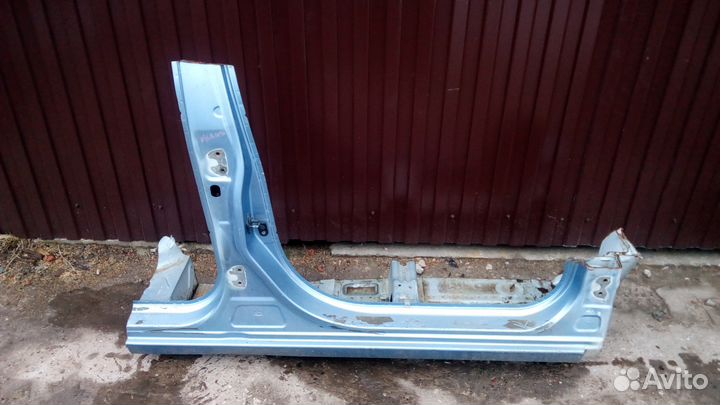 Порог правый Kia Picanto 2009 год