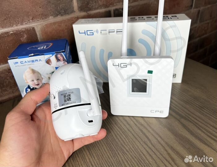 Набор видеонаблюдения камера и роутер