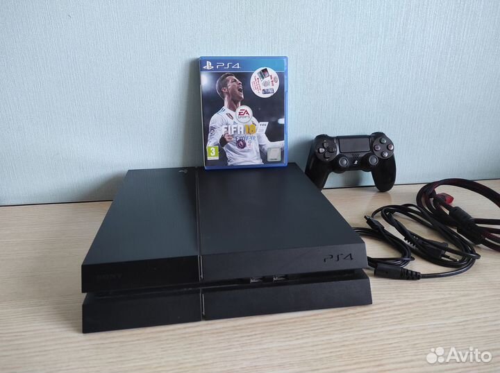 Sony PlayStation 4 500 гб В отличном состоянии