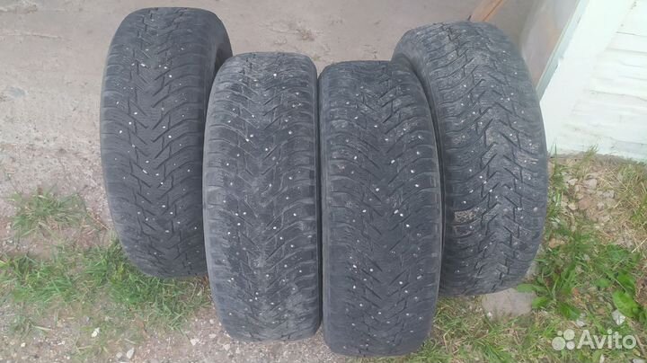 Nokian Tyres Hakkapeliitta 8 SUV 225/60 R18 104T