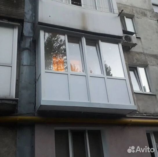 Остекление балкона и установка пластиковых окон