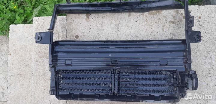 Электро жалюзи радиатора Вольво XC60