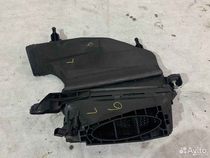 Корпус воздушного фильтра L Мерседес ом642