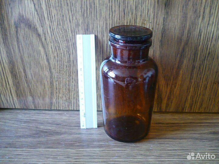 Бутылки с притертыми крышками