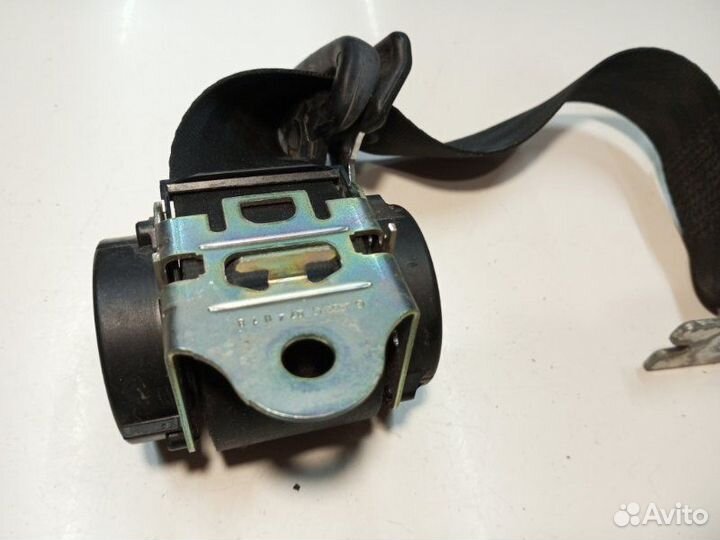 Ремень безопасности задний левый Ford Fusion fyja