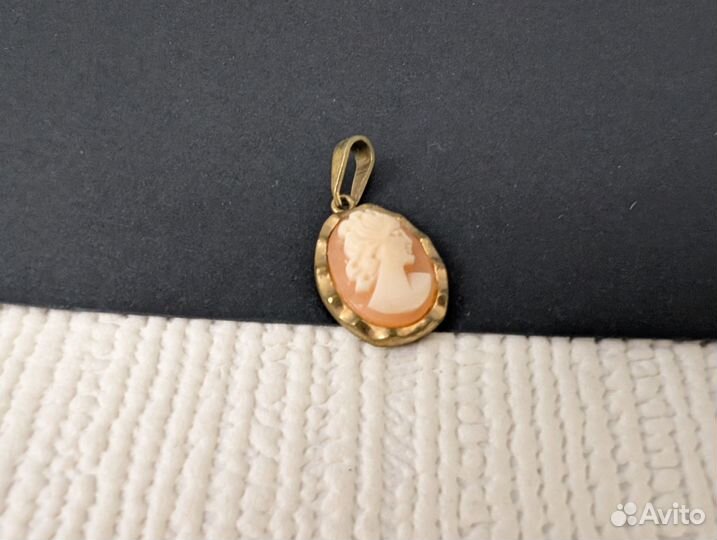 Винтажный кулон камея на раковине, Италия