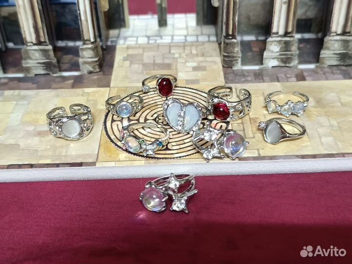 Кольца, подвески, браслеты
