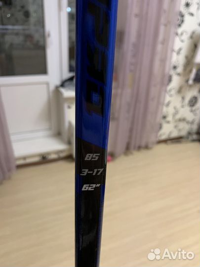 Клюшка хоккейная