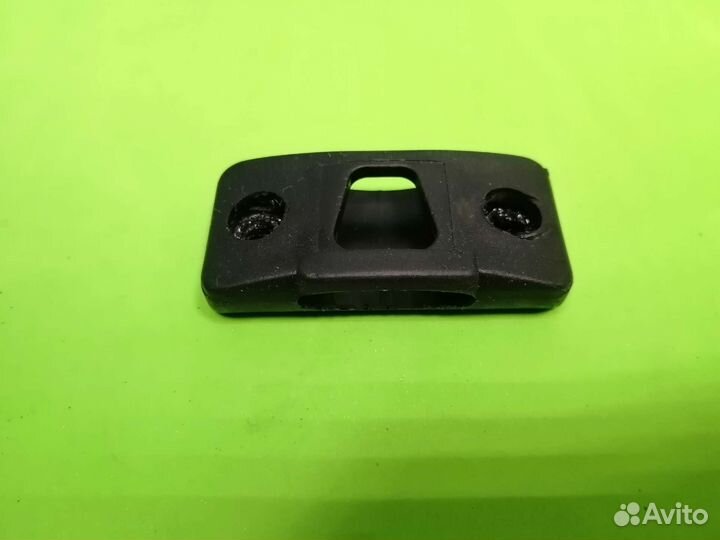 Держатель капюшона на коляску