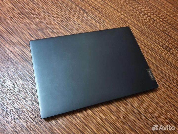 Шустрый и современный ультрабук Lenovo на SSD