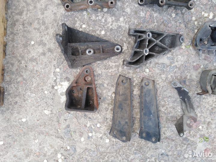 Кронштейн опора двс кпп Lanos Nexia Sens Chance