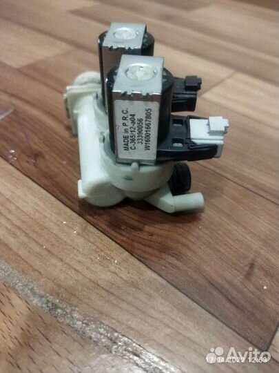 Клапан от стиралки Hotpoint Ariston