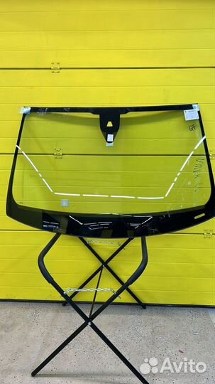 Лобовое стекло Audi Q7 4m