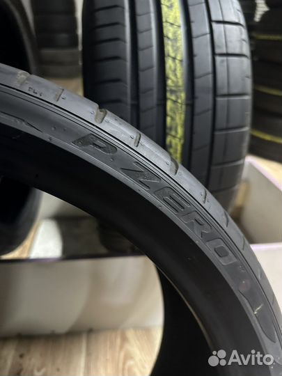 Pirelli P Zero 235/35 R20 и 255/30 R20 92Y