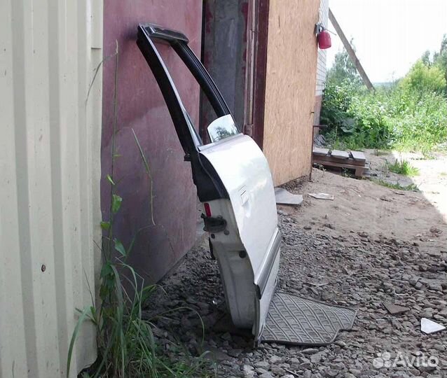 Дверь задняя правая Audi 100 C4