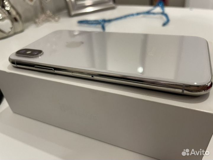 Телефон iPhone x