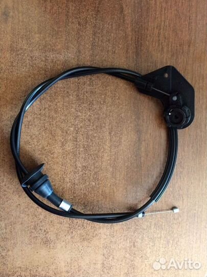 Трос привода замка капота BMW X5