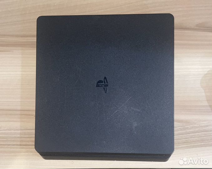 Sony playstation 4 slim
