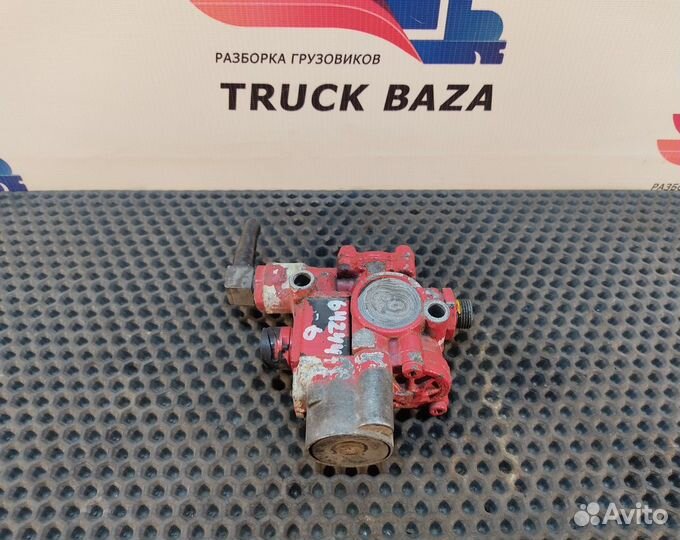 1304635 Кран ABS