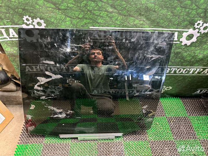 Стекло двери заднее левое Lexus Gx460 2009-2022