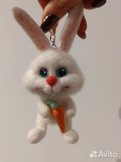 Зайка.Игрушки из валяной шерсти