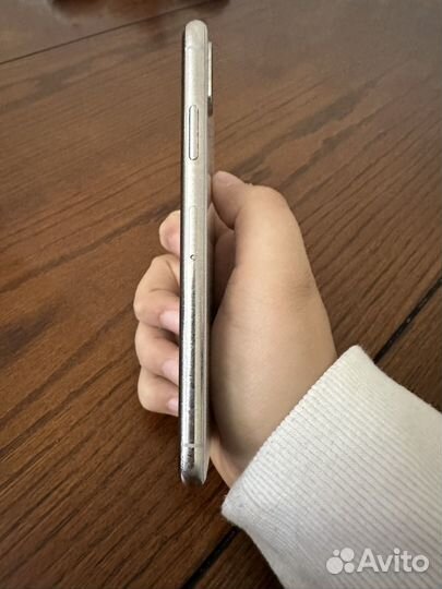 iPhone X, 64 ГБ