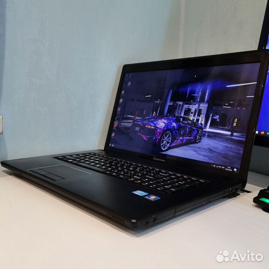 Lenovo 17.3 SSD RAM12GB I3 AMD