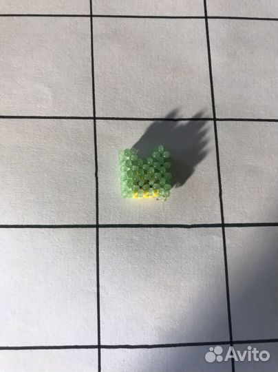 Уточка в шапочке лягушки из бисера