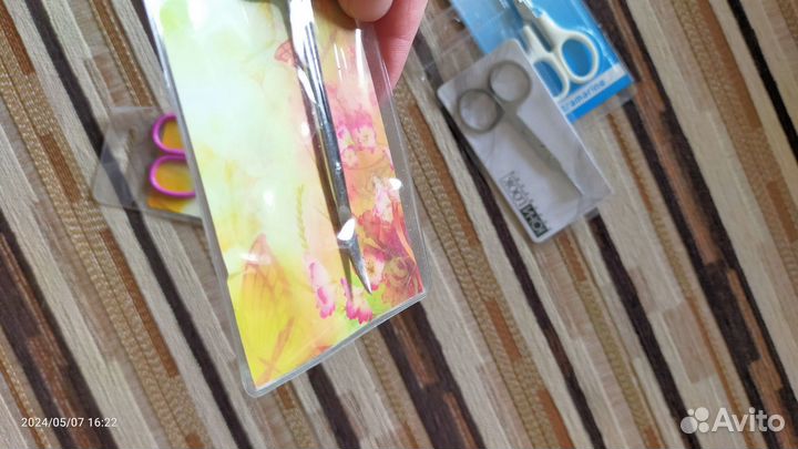 Маникюрные ножницы