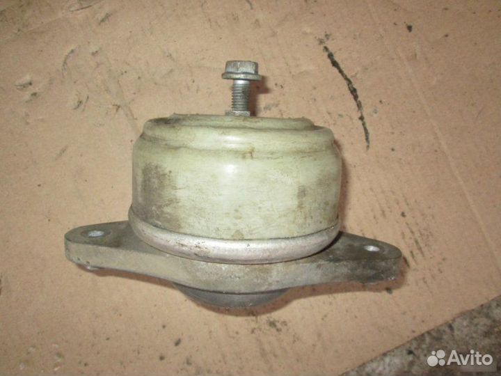 Подушка двс Mercedes Benz W 221