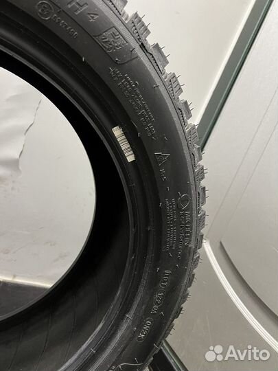 Michelin X-Ice North 4 225/50 R17 98T