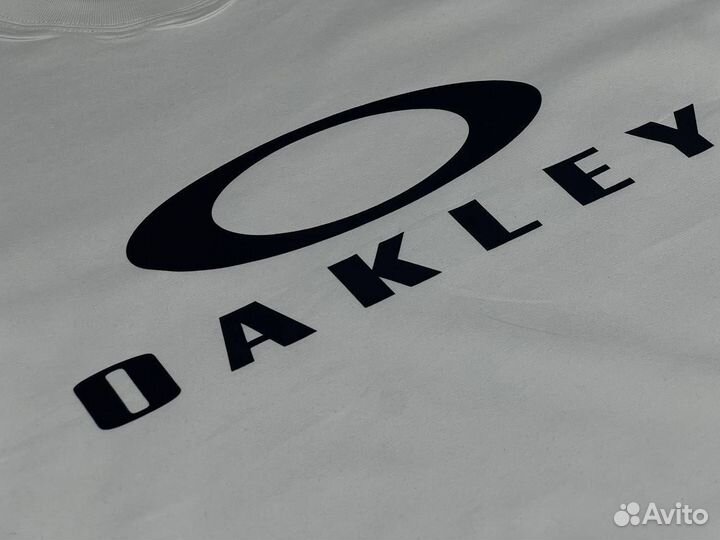 Футболка Oakley