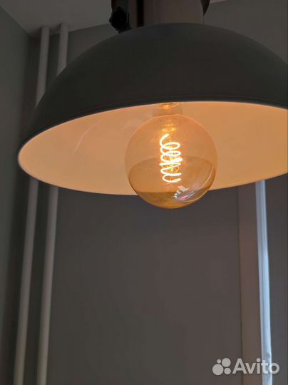 Декоративная лампа шар спираль, свет теплый