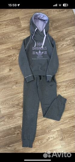 Спортивный костюм adidas
