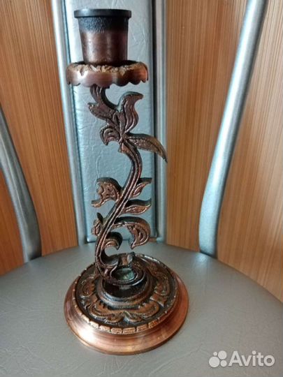 Подсвечник