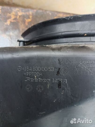 Воздухозаборник салонного фильтра Mercedes ML GL