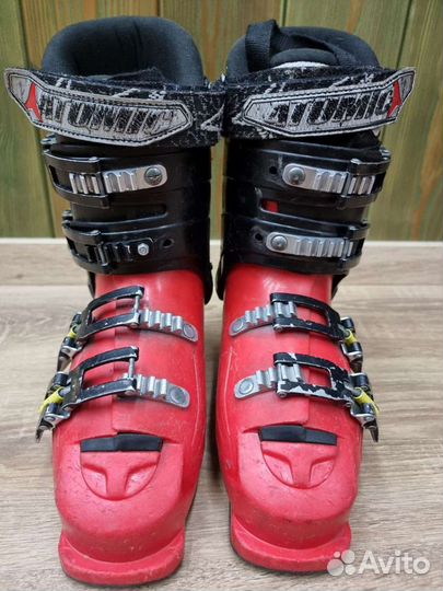 Горнолыжные ботинки atomic 35-36.5 р